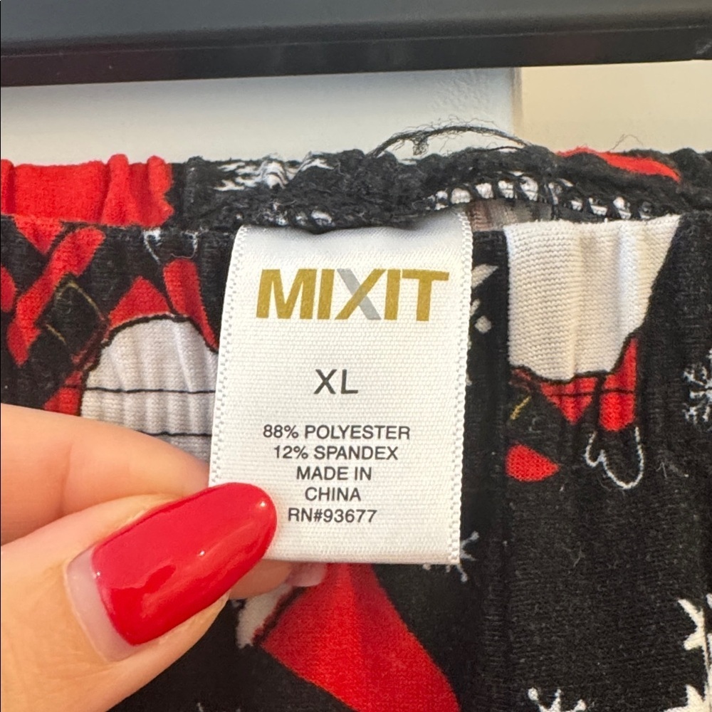 Christmas Santa Leggings, Black Color, Size Women’s XL - Picture 4 of 4